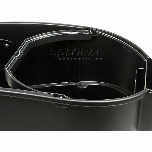 Rubbermaid® Mega Brute Mobile Waste Collector 9W73 - Image 16